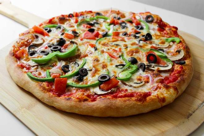 2 Moyennes Pizzas / 2 Medium Pizzas