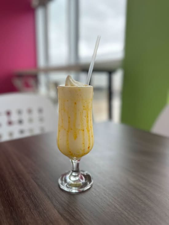 Mango Milkshake (Regular)