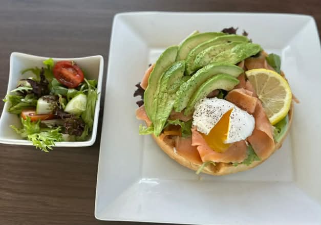 Salmon Deluxe Waffle (Regular)