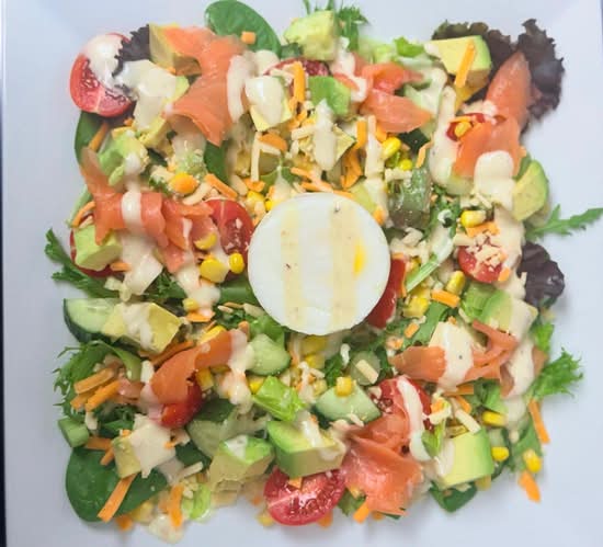 Avocado Salmon salad