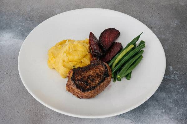 Top Sirloin (7 oz)