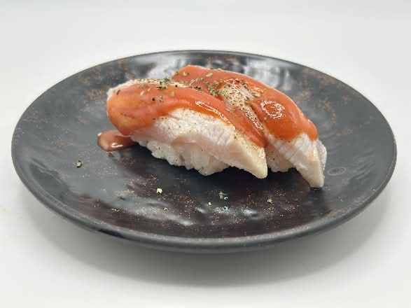 Yellow Tail Torched Sushi(2p)