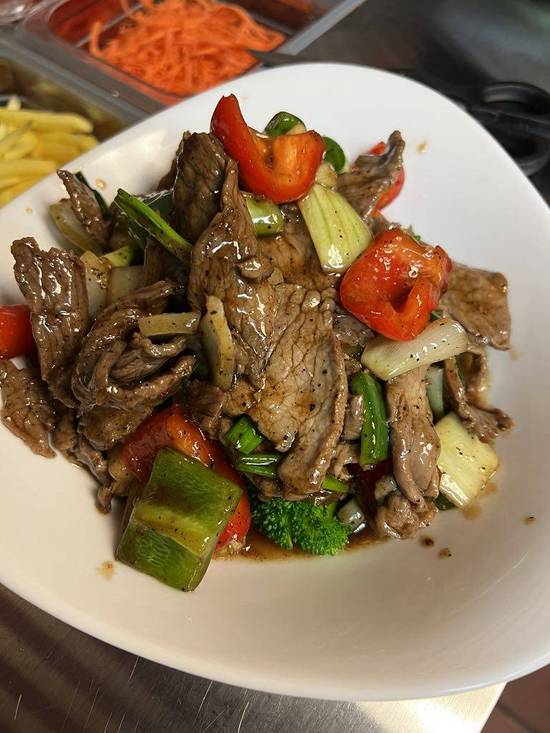 Black Pepper Garlic Beef