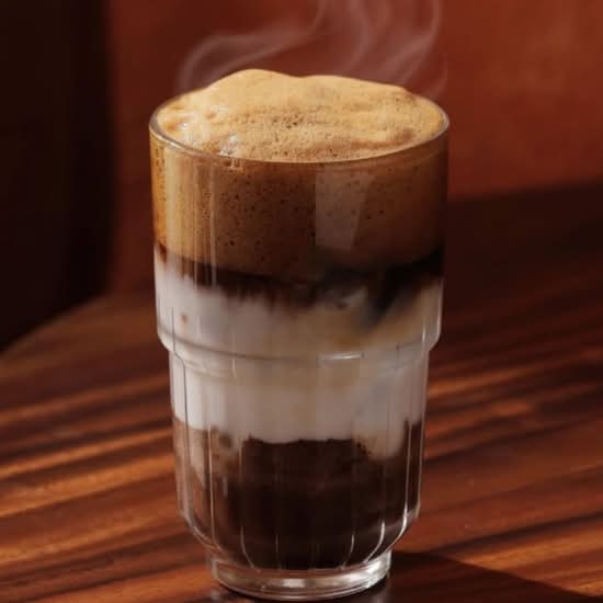 F05. Café argenté chaud | Silver Coffee (Hot) | Bạc sỉu nóng