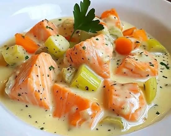 Blanquette de Saumon / Salmon in White Wine and Cream Sauce