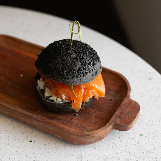 Smoked Salmon in bun