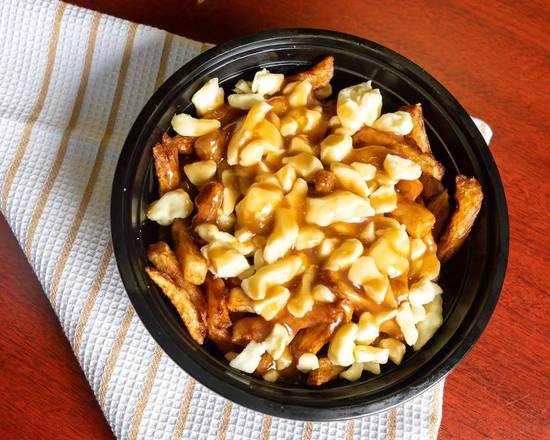 Poutine régulière/ Regular Poutine