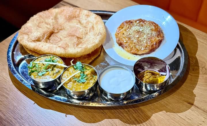 Poori Bhaji With Malpua {CHEF SP.}