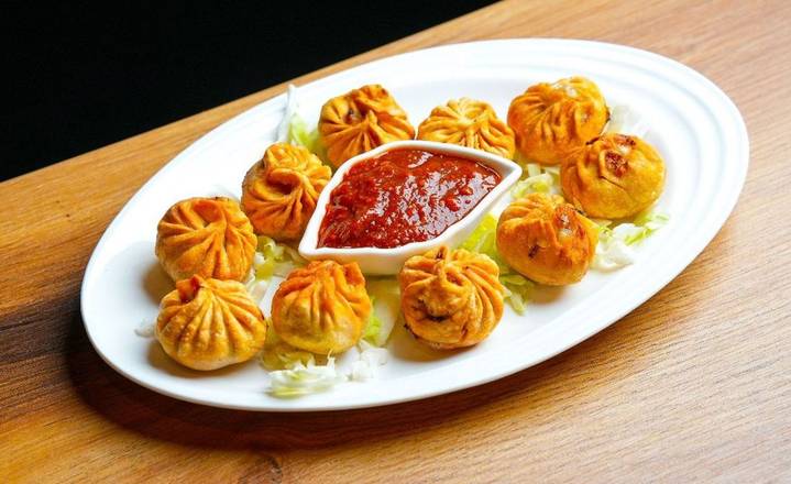 Deep Fried Momos -9pcs (Veggie/Paneer/chicken)