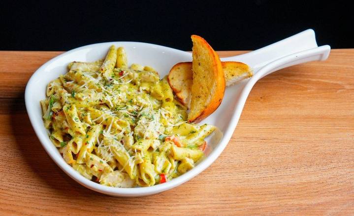 P2P Creamy Garlic Penne -(veggie/Paneer/Chicken)