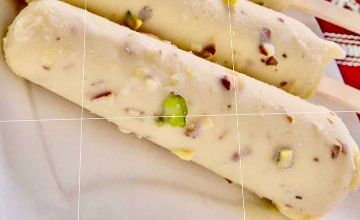 Rabri Pista Kulfi