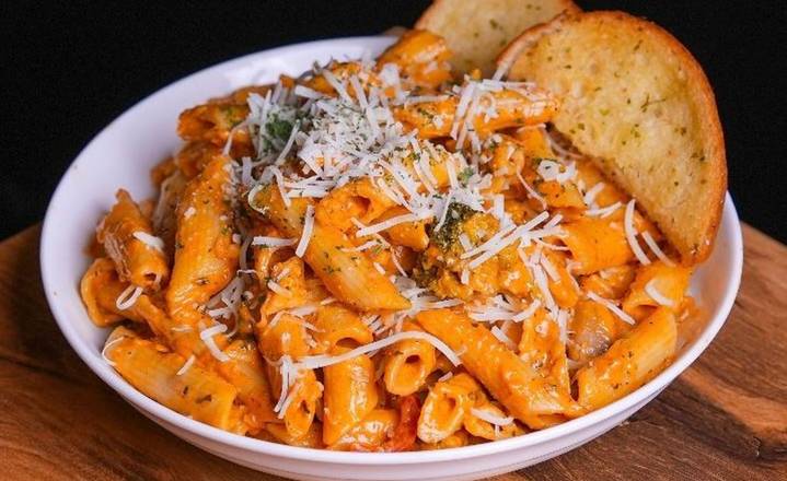 Butter Chicken Penne - OO