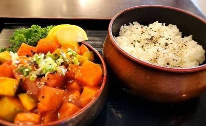 Spicy Salmon Don