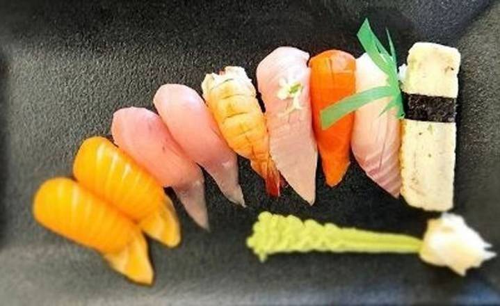 (10pcs) Assorted Sushi Combo