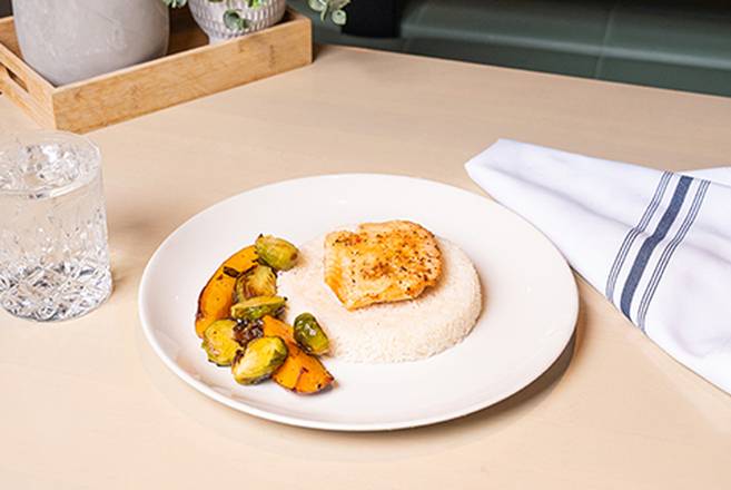 Kids' Grilled Salmon Dinner