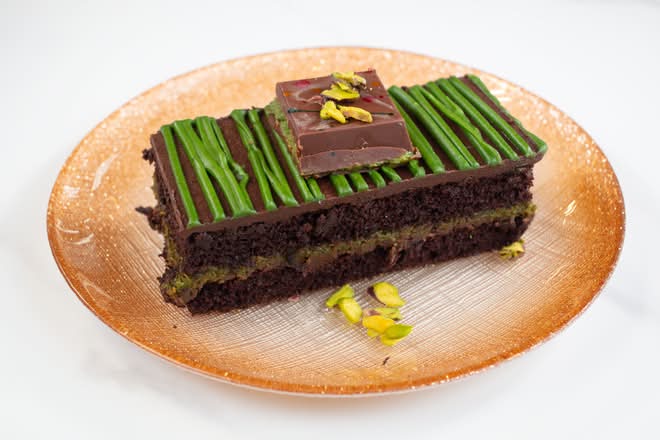Dubai Cake Slice