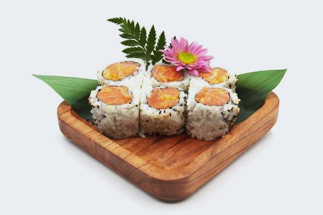 Spicy Salmon Roll