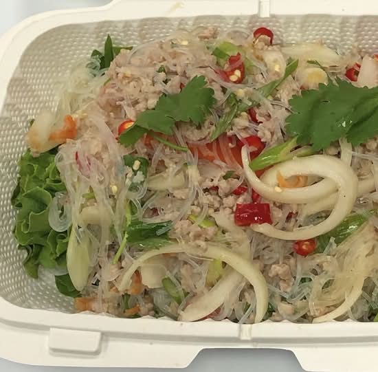 Yum Woon Sen Salad