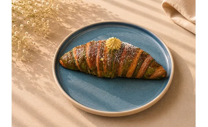 Pistachio Croissant / Croissant à la pistache