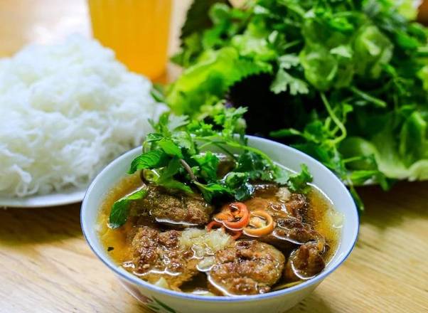 Bún Chả Hà Nội (Hanoi-style Grilled Pork with Vermicelli)