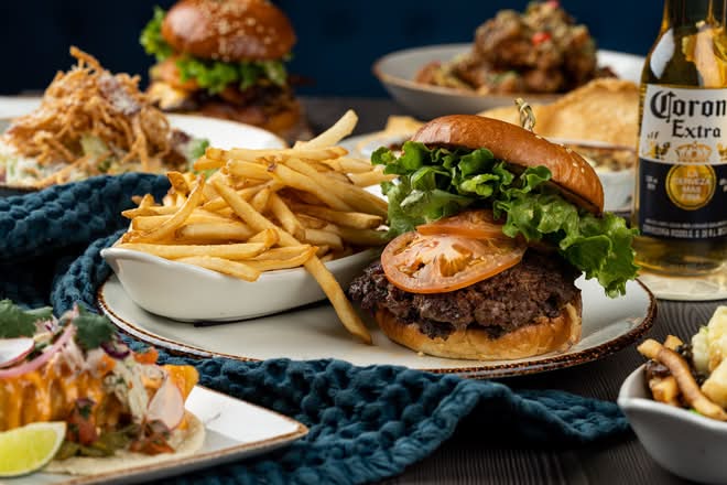 Classic Cheeseburger