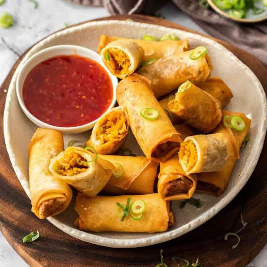 Veg Spring Rolls (8pcs)