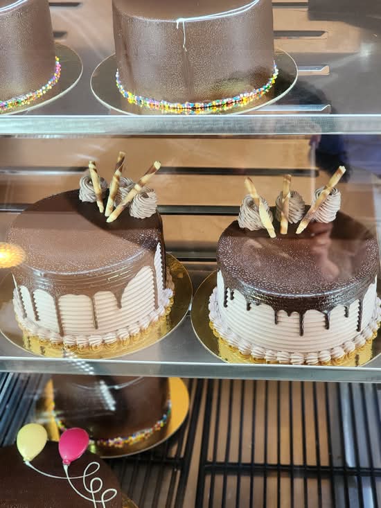 Mocha or Chocolate Cake
