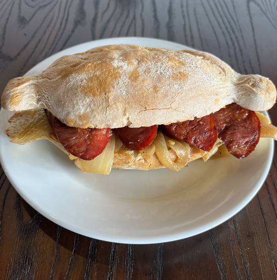 Flame-grilled Chourico Sandwich (Hot ot Mild)