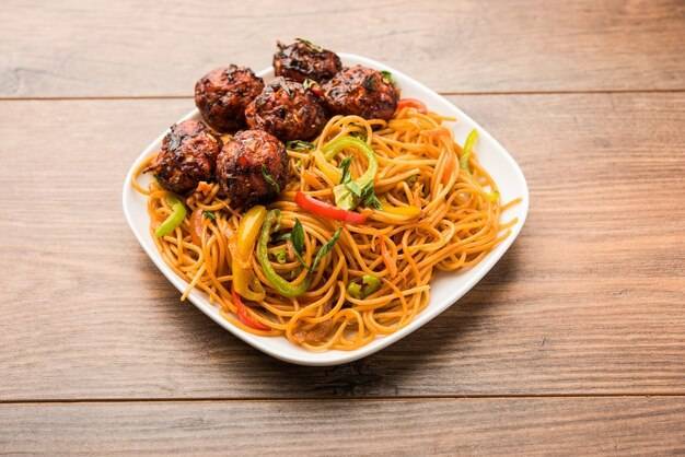 Hakka Noodle + Manchurian
