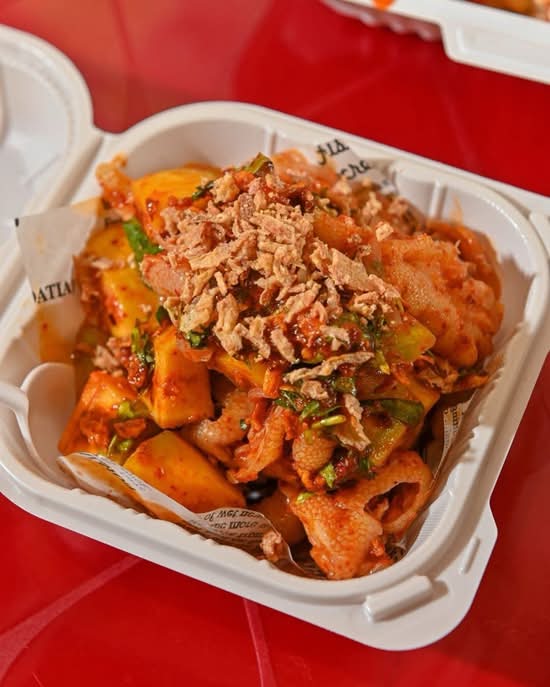 Chân Gà Sốt Thái(Thai-Viet Style Chicken Legs)