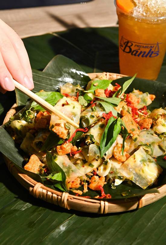 Special Rice Paper Rolls W/Pork Rind (Bánh Tráng Phơi Sương Cuốn Top Mỡ)