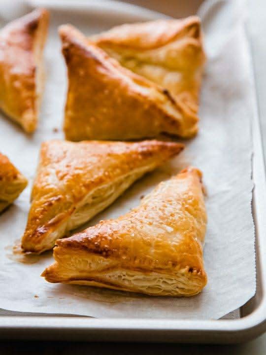 Chicken patty/ Puff