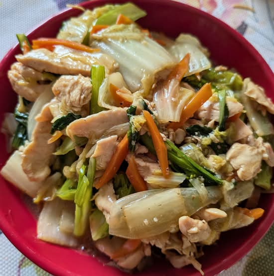B01C. Chicken Stir Fried with Crispy Noodle