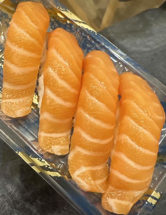 Salmon Sushi