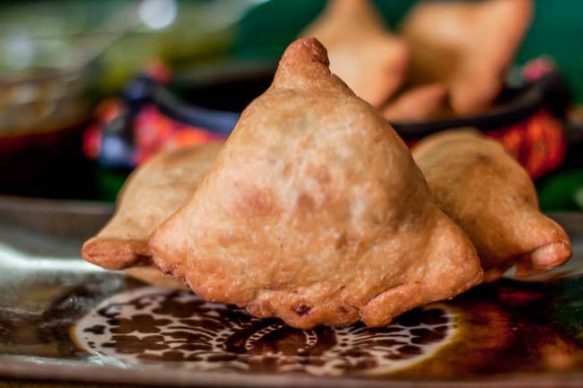 Veg Samosa(1 pcs)