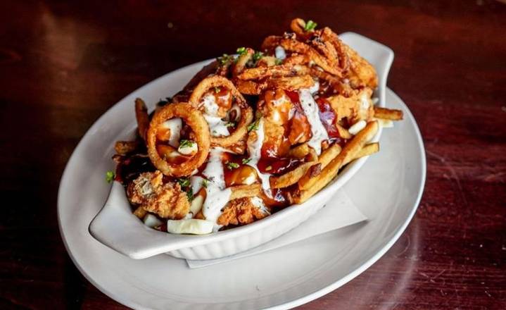 BBQ Rancher Poutine
