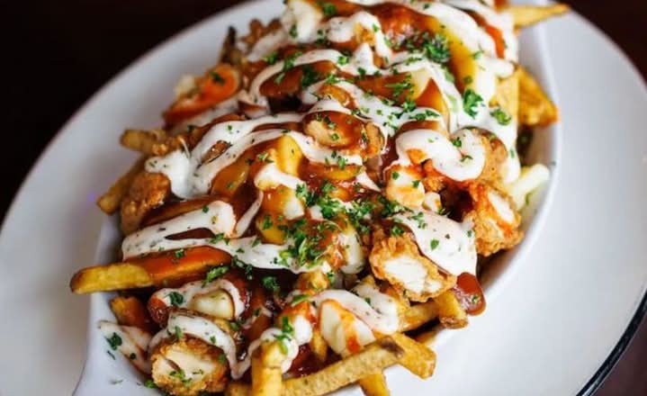 Buffalo Chicken  Poutine