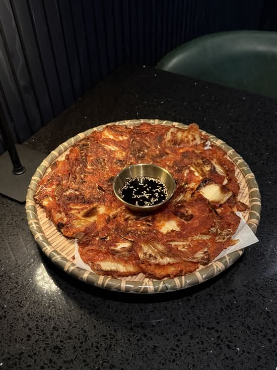 kimchi pancake / 김치전