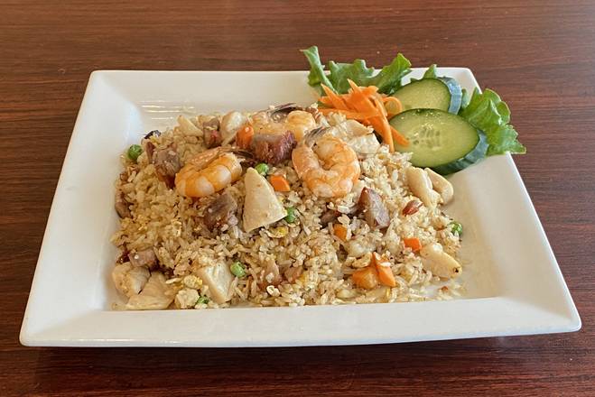 Deluxe Fried Rice (Cơm Chiên Thập Cẩm)