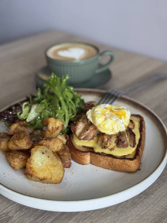 Grilled Chicken Egg Benny