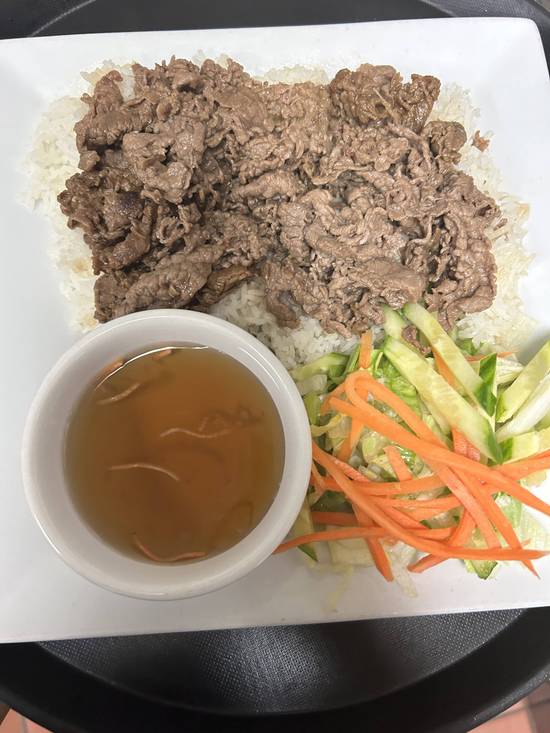 84B. Lemongrass Beef on Steamed Rice