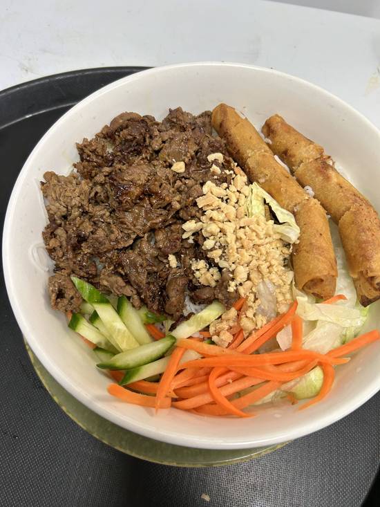 71B. Lemongrass Beef and Spring Roll Vermicelli