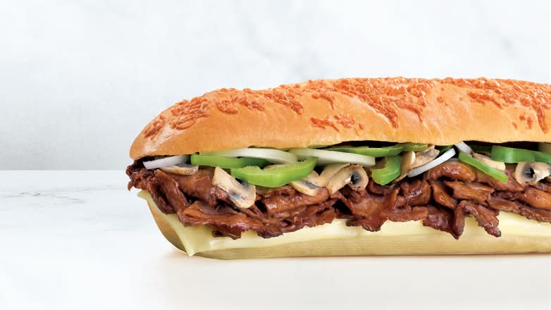 Large Steak & Cheese Sub Combo / Grand sandwich steak et fromage
