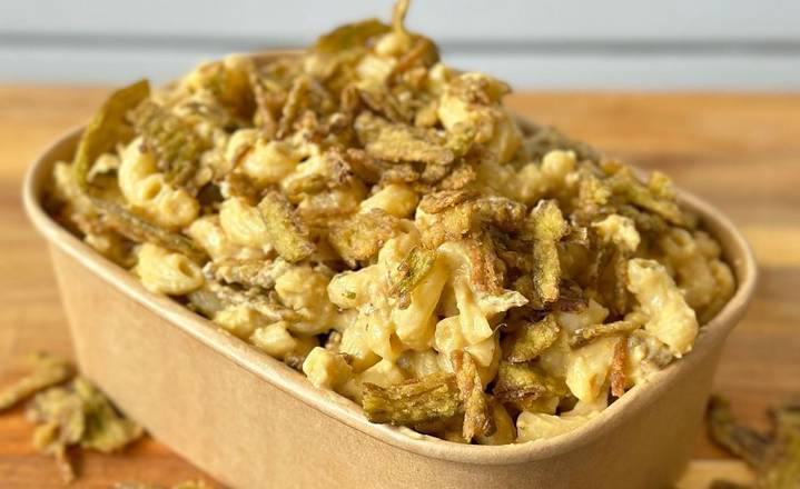 Family Size Jerk Mac and Cheeze *Spicy*