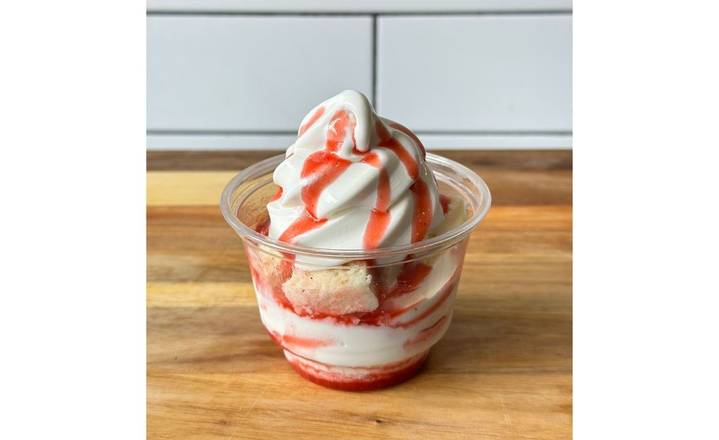Strawberry Cheesecake Sundae