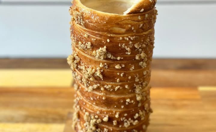 Walnut Chimney Cake