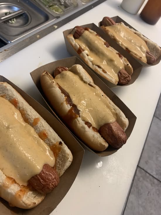 Chesse hotdog