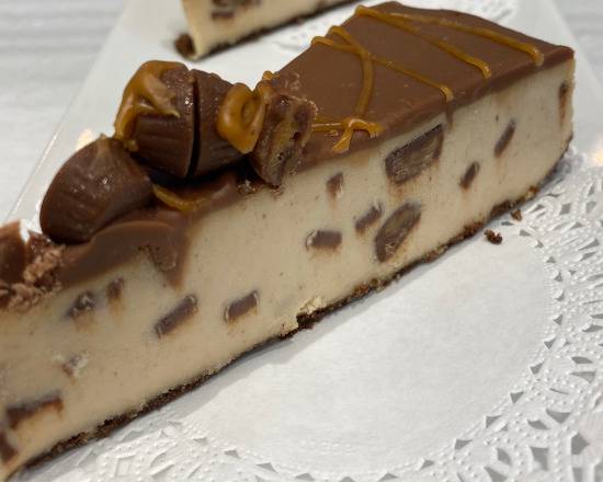 Chocolate Peanut Butter Cup Cheesecake (Gluten Free)