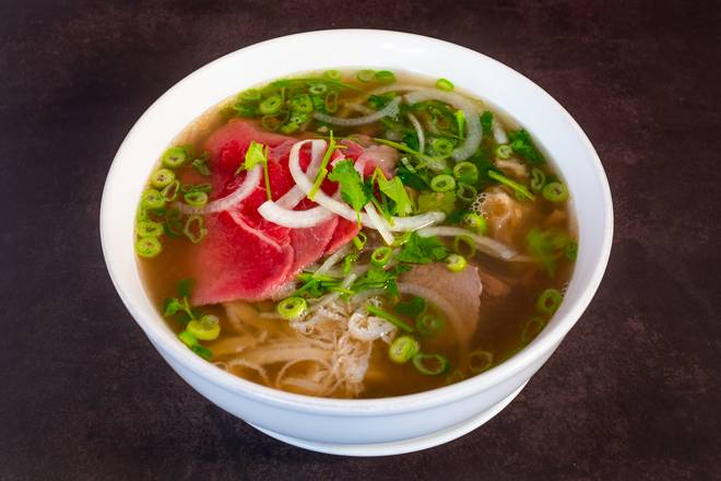 #15 Brisket, Flank, Tendon, Tripe (Pho Chin Nac, Nam, Gan, Sach) (熟牛肉, 牛腩, 牛筋, 牛柏葉河粉)