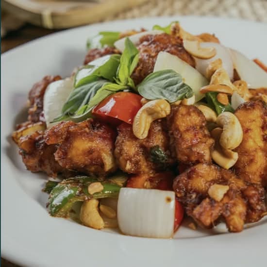 Thai-Style Cashew Chicken